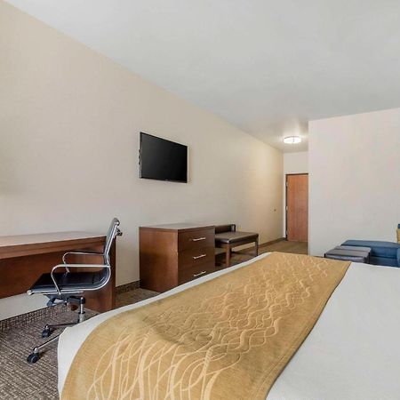 Comfort Inn & Suites Mitchell I-90 Ngoại thất bức ảnh