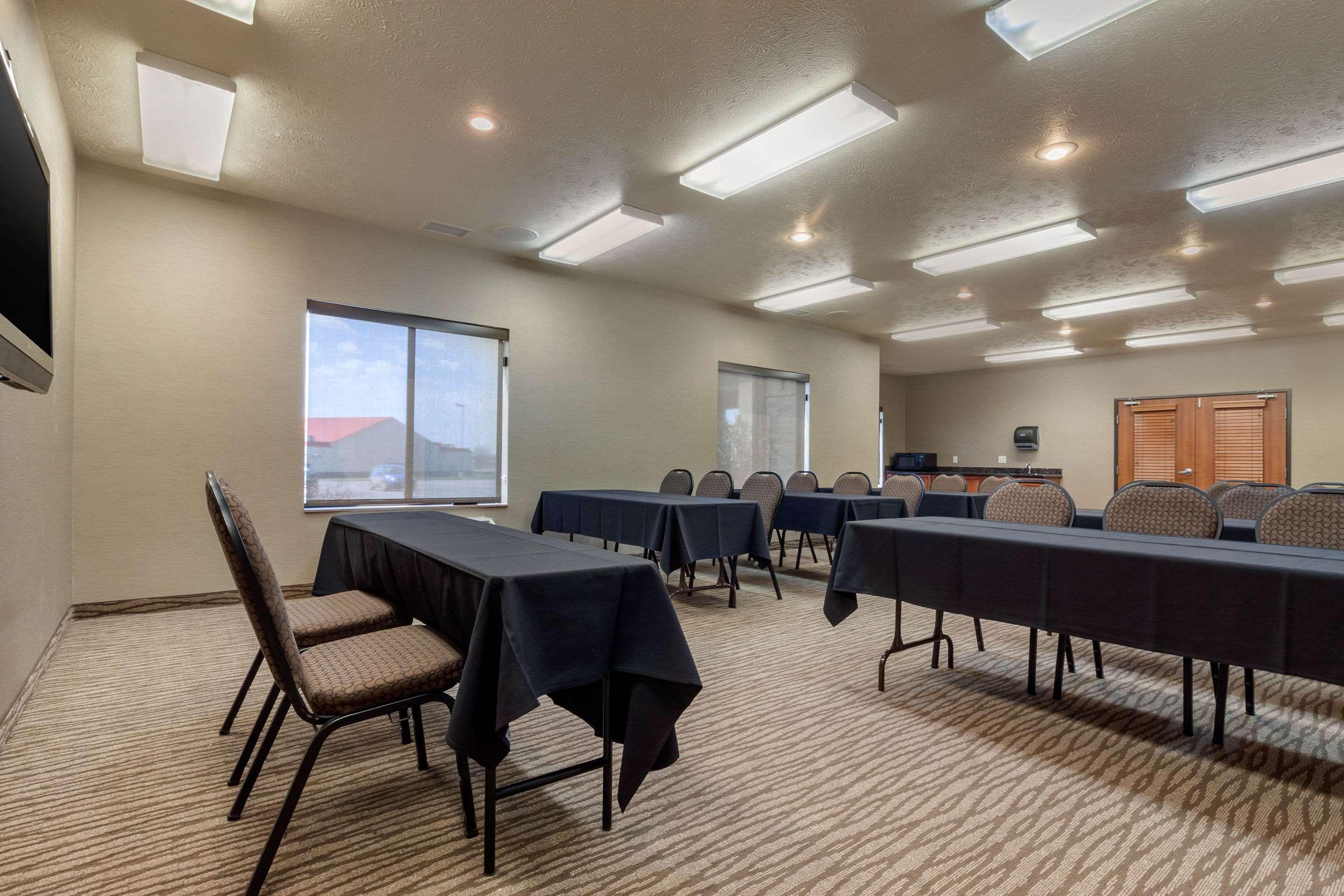 Comfort Inn & Suites Mitchell I-90 Ngoại thất bức ảnh