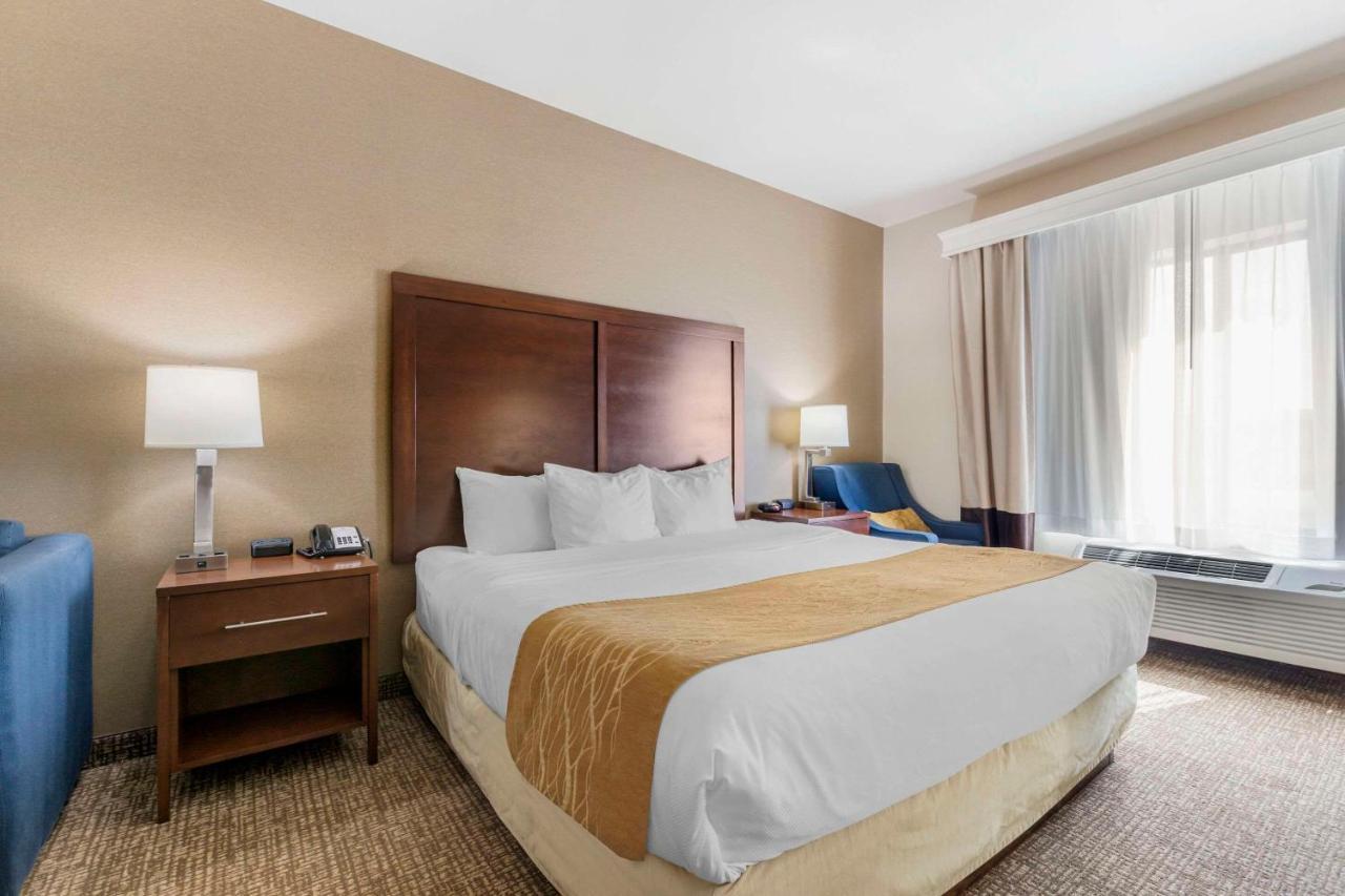 Comfort Inn & Suites Mitchell I-90 Ngoại thất bức ảnh